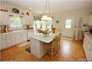 2004 Flora Dr, Floyds Knobs, IN 47119 photo 8