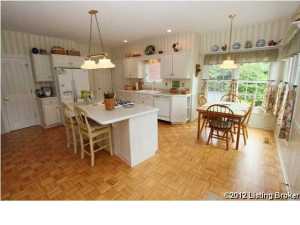2004 Flora Dr, Floyds Knobs, IN 47119 photo 9