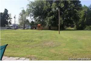 139 E Maple St, Glendale, KY 42740 photo 5