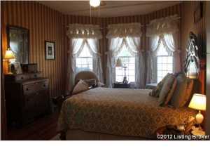 139 E Maple St, Glendale, KY 42740 photo 9
