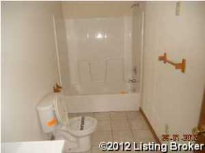 233 Crissy St, Upton, KY 42784 photo 8