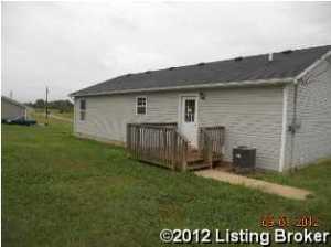 233 Crissy St, Upton, KY 42784 photo 2