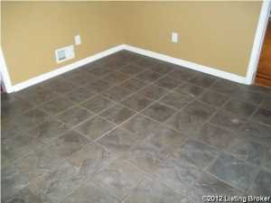 5520 Briarhill Dr, Floyds Knobs, IN 47119 photo 7