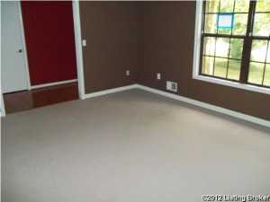 5520 Briarhill Dr, Floyds Knobs, IN 47119 photo 3