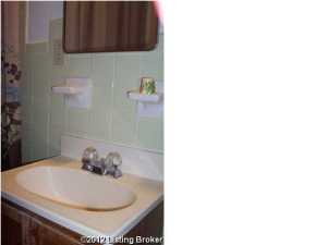 212 Stringer Ln, Mount Washington, KY 40047 photo 11