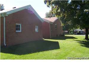 212 Stringer Ln, Mount Washington, KY 40047 photo 4