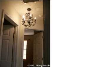 188 E Aulbern Dr, Mount Washington, KY 40047 photo 5