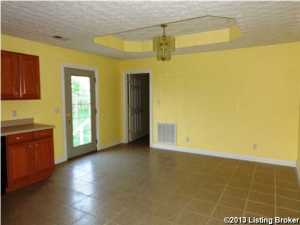 8560 Loretto Rd, Loretto, KY 40037 photo 4
