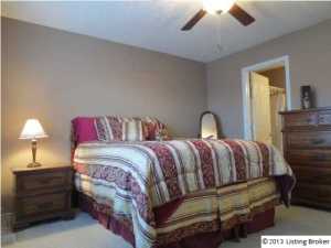 248 E Aulbern Dr, Mount Washington, KY 40047 photo 10