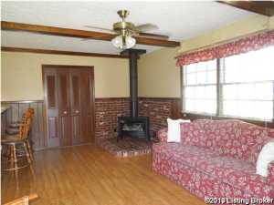 4914 Ruby Way, Shepherdsville, KY 40165 photo 3