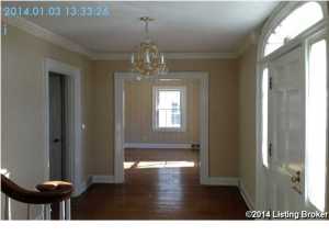 207 E Virginia Ave, Springfield, KY 40069 photo 2