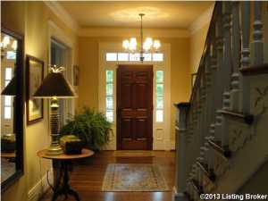 1500 Walnut Ln, Anchorage, KY 40223 photo 3