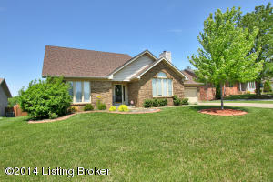 4415 Erin Dr, Floyds Knobs, IN 47119 photo 2