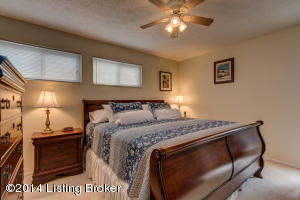 2233 Wideview Dr, Covington, KY 41011 photo 9