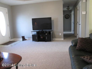 348 E Aulbern Dr, Mount Washington, KY 40047 photo 7
