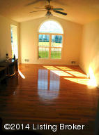 345 E Aulbern Dr, Mount Washington, KY 40047 photo 9