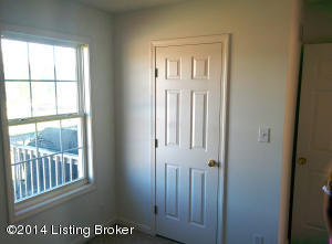 345 E Aulbern Dr, Mount Washington, KY 40047 photo 2