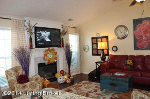 9401 Chanteclair Dr, Prospect, KY 40059 photo 3