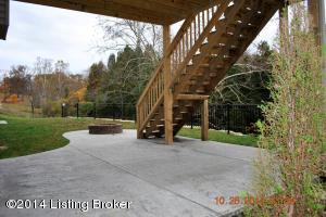 1008 Charlet Ridge Dr, Floyds Knobs, IN 47119 photo 2