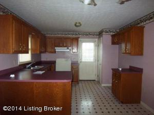 205 Plainview Ct, Springfield, KY 40069 photo 3