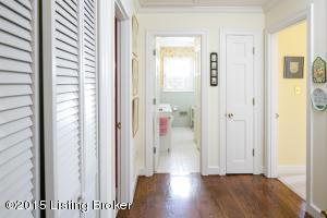 509 Country Ln, Rolling Fields, KY 40207 photo 16
