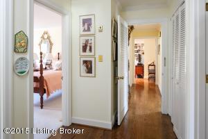 509 Country Ln, Rolling Fields, KY 40207 photo 17