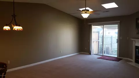 153 Beechtree Ln, Mount Washington, KY 40047 photo 5