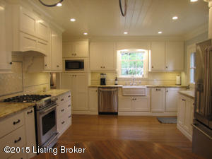 439 Country Ln, Rolling Fields, KY 40207 photo 11