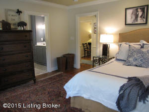 439 Country Ln, Rolling Fields, KY 40207 photo 16