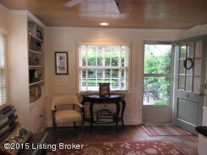 439 Country Ln, Rolling Fields, KY 40207 photo 8