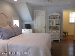 439 Country Ln, Rolling Fields, KY 40207 photo 19