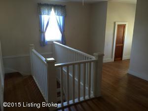 57 Green St, Springfield, KY 40069 photo 8