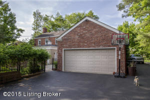 523 Club Ln, Rolling Fields, KY 40207 photo 24