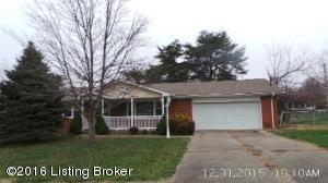 368 Eastern Dr, Radcliff, KY 40160 photo 2