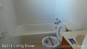 368 Eastern Dr, Radcliff, KY 40160 photo 7