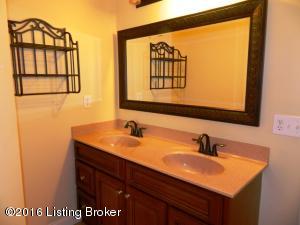 100 Ruby Ct, Radcliff, KY 40160 photo 11