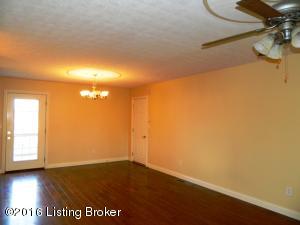 100 Ruby Ct, Radcliff, KY 40160 photo 8
