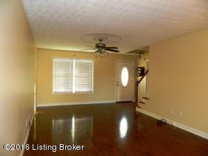100 Ruby Ct, Radcliff, KY 40160 photo 4