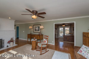 3307 Springcrest Dr, Spring Valley, KY 40241 photo 5