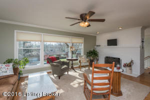 3307 Springcrest Dr, Spring Valley, KY 40241 photo 4