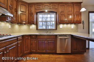 3703 River Bluff Rd, Prospect, KY 40059 photo 4