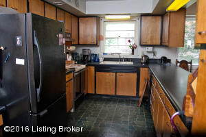1710 Springhill Rd, Anchorage, KY 40223 photo 6