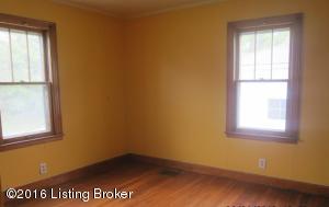 8564 Main St, Campbellsburg, KY 40011 photo 10