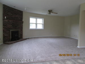 3707 Echo Valley Cir, La Grange, KY 40031 photo 5