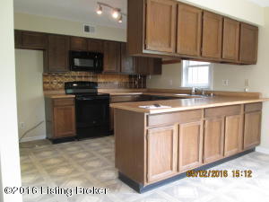 3707 Echo Valley Cir, La Grange, KY 40031 photo 4