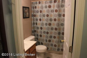 195 E Aulbern Dr, Mount Washington, KY 40047 photo 14