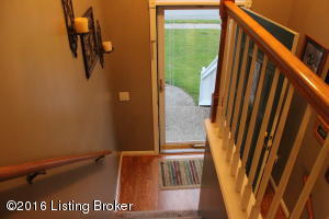195 E Aulbern Dr, Mount Washington, KY 40047 photo 2