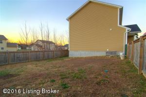 112 Ruby Ct, Radcliff, KY 40160 photo 3