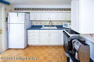 210 W 33rd St, Covington, KY 41015 photo 13