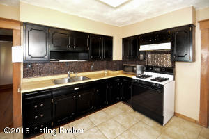 210 W 33rd St, Covington, KY 41015 photo 3